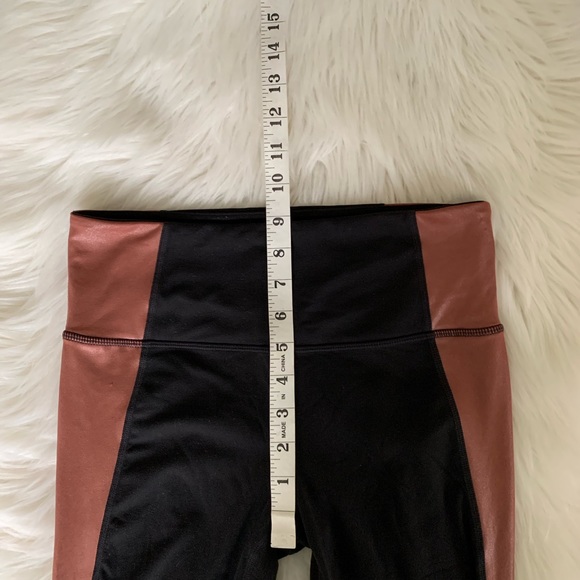 Athleta Salutation Colorblock Asym 7/8 Tight Yoga Pant - Picture 11 of 11